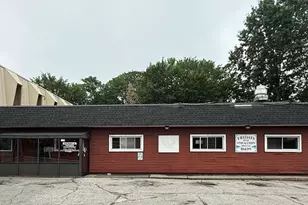 643 Chandler St, Worcester, MA 01602 - Photo 1