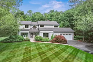 44 Raymond Dr, Seekonk, MA 02771 - Photo 1