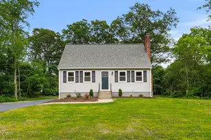 92 Melody Dr, Attleboro, MA 02703 - Photo 1