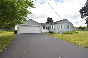 631 James St, Chicopee, MA 01020 - Photo 1