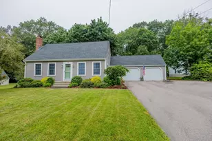 14 Charles Dr, Franklin, MA 02038 - Photo 1