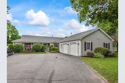 137 Main St, Oxford, MA 01540 - Photo 1