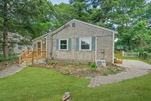13 Hickory Rd, Halifax, MA 02338 - Photo 1