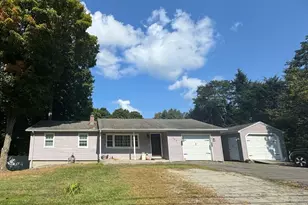 438 State St, Belchertown, MA 01007 - Photo 1