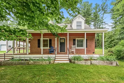 84 High St, Upton, MA 01568 - Photo 1