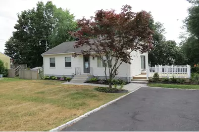 123 Low St #123, Newburyport, MA 01950 - Photo 1