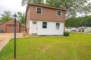 29 Crystal St, Lowell, MA 01852 - Photo 1