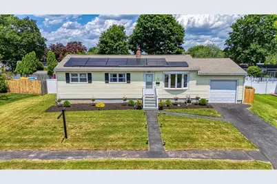 98 Quail Hollow Rd, Cranston, RI 02920 - Photo 1