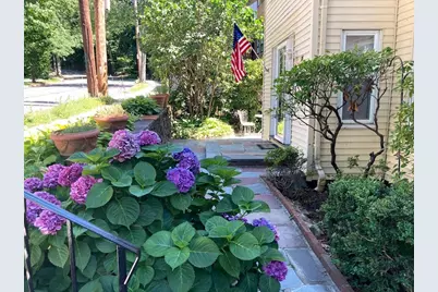 28 Beaconsfield Rd #1, Brookline, MA 02445 - Photo 1