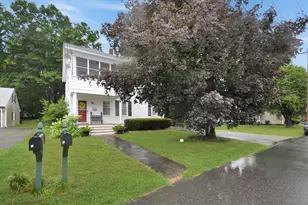 7 Prospect St, Grafton, MA 01536 - Photo 1