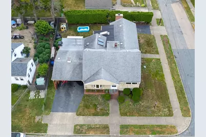 4 Tisbury St, New Bedford, MA 02745 - Photo 1