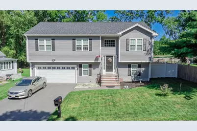 21 Bradford St, New Bedford, MA 02745 - Photo 1