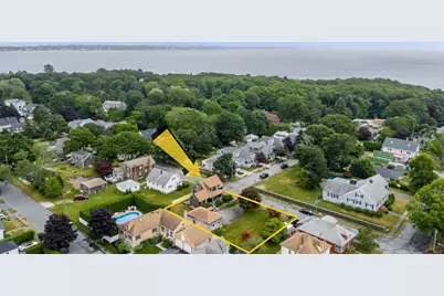 32 Cedar St, Fairhaven, MA 02719 - Photo 1