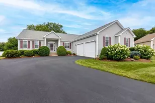 11 Deirdre Cir, Rehoboth, MA 02769 - Photo 1