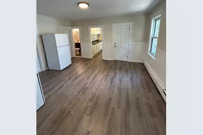5 Robinson St #2, Webster, MA 01570 - Photo 1