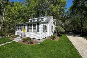 35 Grove St, Scituate, MA 02066 - Photo 1