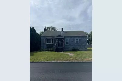 35 Seaview Ave, Fairhaven, MA 02719 - Photo 1