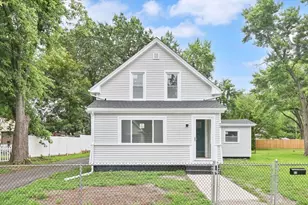 72 College St, Chicopee, MA 01020 - Photo 1