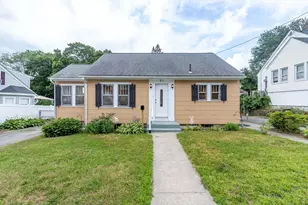 31 Madison St, Methuen, MA 01844 - Photo 1