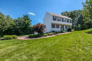 2 Cherry Tree Ln, Plainville, MA 02762 - Photo 1