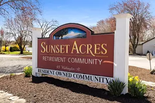 8 Sunset Ln, Plainville, MA 02762 - Photo 1