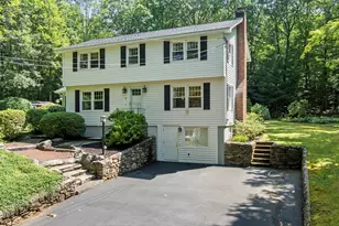 35 Ayers St, North Brookfield, MA 01535 - Photo 1