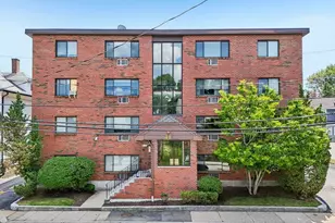 41 Walnut St, Waltham, MA 02453 - Photo 1