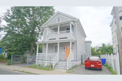 11 Spruce St, Springfield, MA 01105 - Photo 1