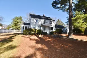 582 Springfield St, Agawam, MA 01030 - Photo 1