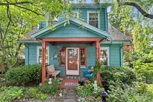 925 Chestnut St, Newton, MA 02468 - Photo 1