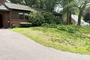 10 Woodside Rd, Hamilton, MA 01982 - Photo 1