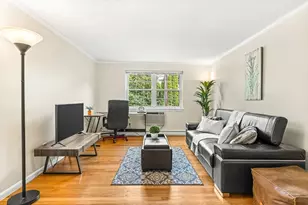 10 Colonial Village Dr, Arlington, MA 02474 - Photo 1