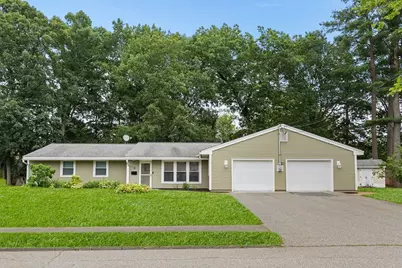 18 Lisburn St, Peabody, MA 01960 - Photo 1