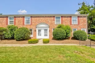 45 Jamestown Dr, Springfield, MA 01108 - Photo 1