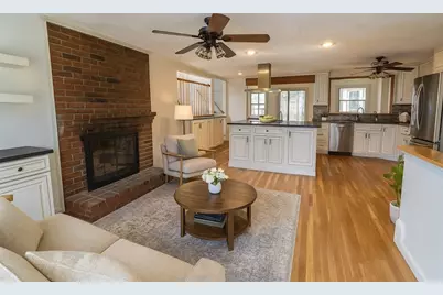 5 Carriage Drive, Chelmsford, MA 01824 - Photo 1