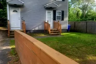 15-17 Otis Ct, Springfield, MA 01119 - Photo 1