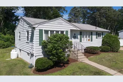 10 Rochelle St, Auburn, MA 01501 - Photo 1