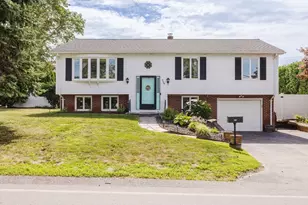 528 Regan Rd, Somerset, MA 02726 - Photo 1