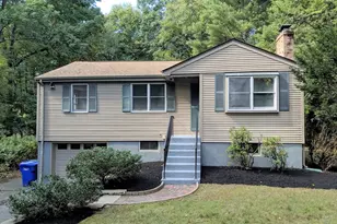 23 Cross St, Hopkinton, MA 01748 - Photo 1