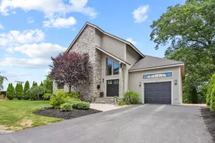 14 Bay Edge Ln, Worcester, MA 01604 - Photo 1