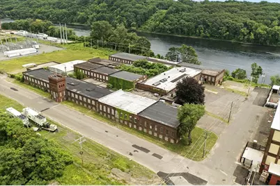 5 Appleton St, Holyoke, MA 01040 - Photo 1