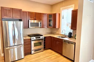 1 Corporal McTernan, Cambridge, MA 02139 - Photo 1