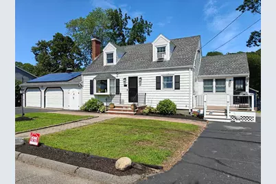 27 Holland St, Saugus, MA 01906 - Photo 1