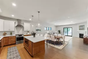 134 Court St, Plymouth, MA 02360 - Photo 1