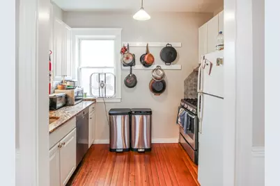 14 Hamlin St #3, Cambridge, MA 02141 - Photo 1