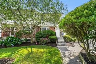 16 Eagan Pl, Peabody, MA 01960 - Photo 1