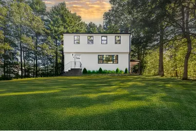 8 Ferndale Ave, Norfolk, MA 02056 - Photo 1