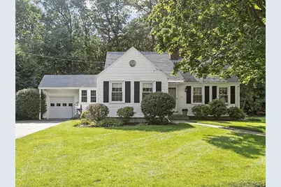 22 Lincoln Circle West, Andover, MA 01810 - Photo 1