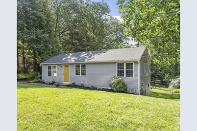 11 Lillian Dr, Ashburnham, MA 01430 - Photo 1