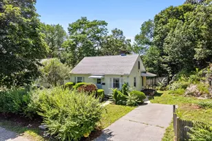 38 Cutter Hill Rd, Arlington, MA 02474 - Photo 1